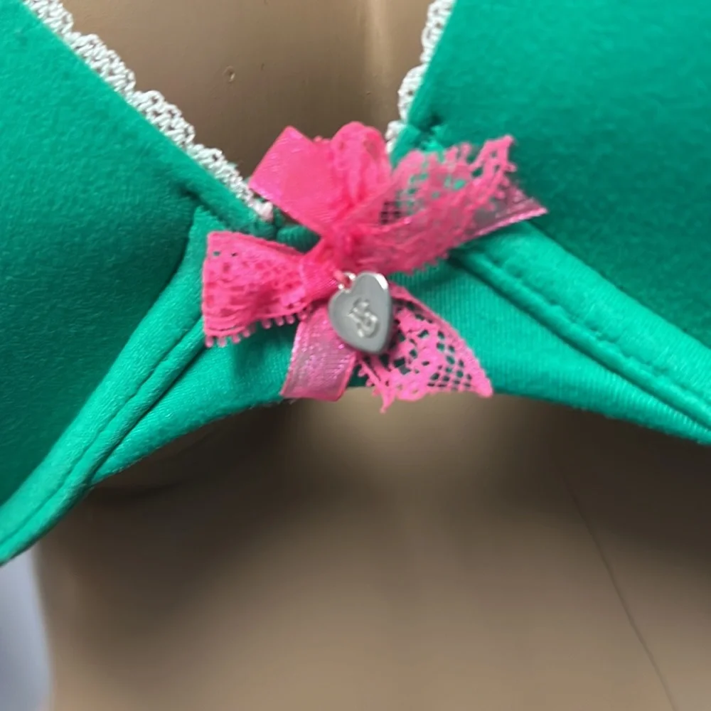 Victoria's Secret Green Padded Push-Up Bra with Pink Bow Like New 36D